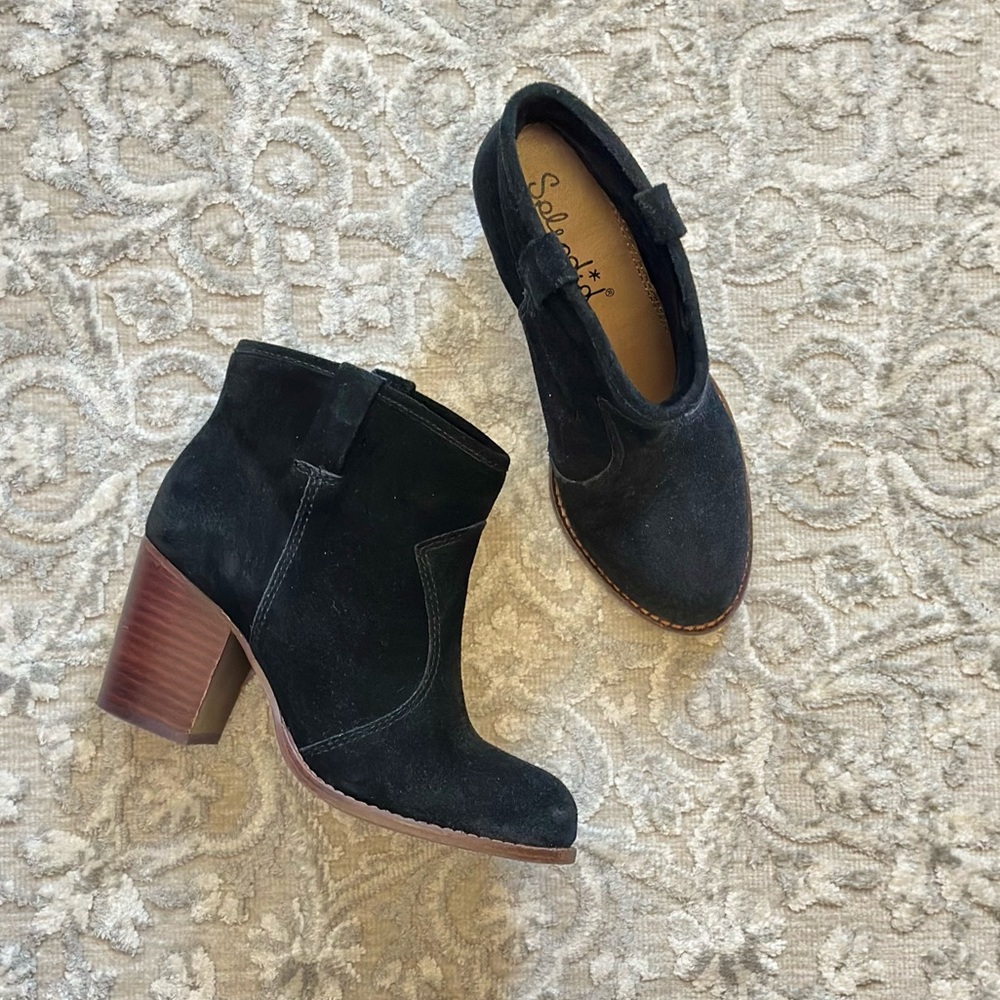 Black Splendid Suede Ankle Boots